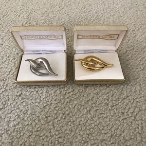 Vintage Jennifer Moore brooches/Pins - lot of 2 -